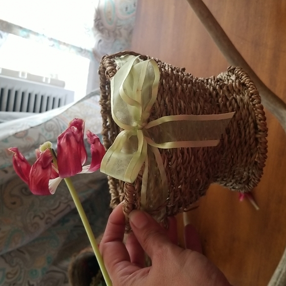 Little wicker basket egg shape decor easter, spring - Picture 2 of 4